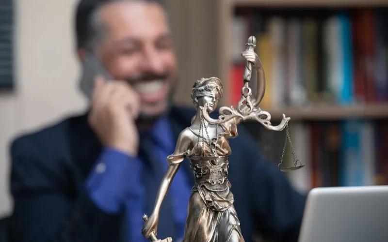 Neden Uzman Hukuk Danışmanlığı Gerekir? — 3. Göz Danışmanlık uzman görüşü